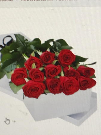 Long Stem Red Boxed Roses