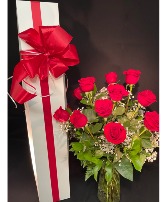 Long Stem Red Roses In A Presentation Box 