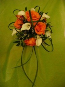LOOPY ORANGE & WHITE Bridal Bouquet