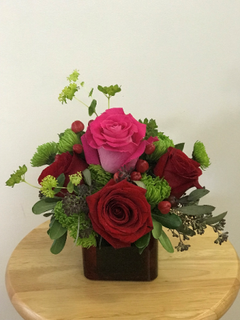 Lovable Short square vase arrangement
