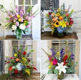 Designer's Choice Lavish Mixed Bouquet