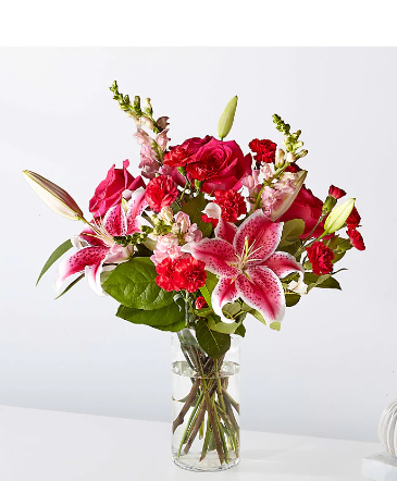 Love At First Sight V5543D Bouquet in Fort Worth, TX | DARLA'S FLORIST Love At First Sight V5543D Bouquet in Fort Worth, TX | DARLA'S FLORIST