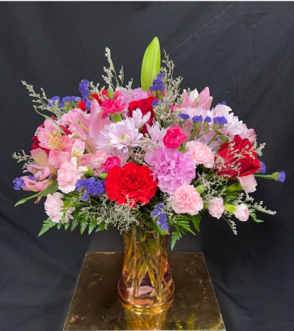Love Blooms Bouquet (VASE COLOR MAY VARY)