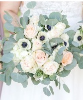 Love Blush Bride's bouquet