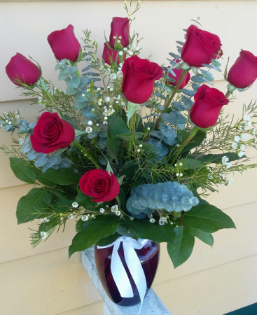 Love Buds #2 Standard Dozen Roses Vase Arrangement