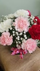 Love Carnations Cube! Valentine Arrangement
