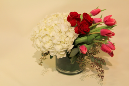 LOVE FLOWS Arrangement