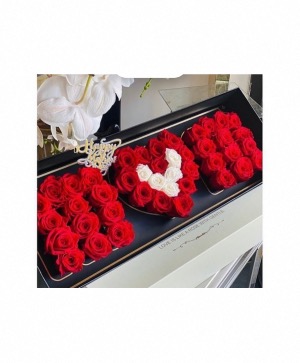 Love for mom box of roses  