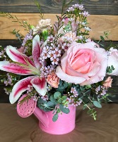 Love in Bloom Fresh Flower arrangement
