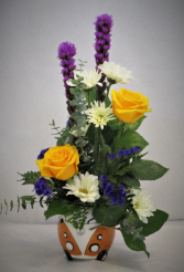 LOVE IS GOLDEN IN A GREEN VW (YELLOW SOLD OUT) FRESH FLOWER ARRANGEMENT