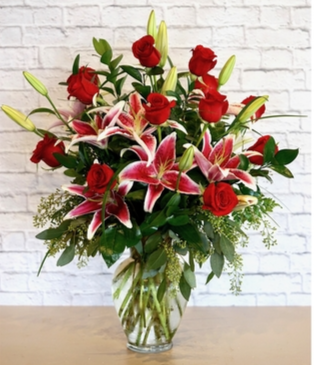 Love is Grand XL Valentine's Day