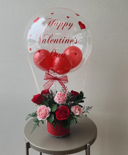Love Is In The Air  Fresh Arrangement with Bubble Balloon 
