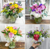 Designer's Choice Small Mixed Bouquet