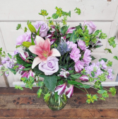 Love Me Sweet Vase Arrangement