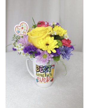 Love Our Teachers Mug / Design May Vary