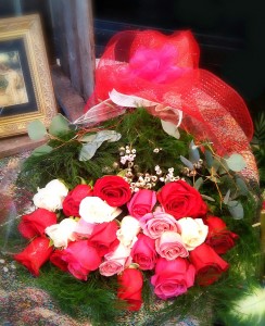 Presentation Bouquet 24 Pink, Red And White Roses Wrapped in Fair Lawn, NJ | Dietch's Florist Presentation Bouquet 24 Pink, Red And White Roses Wrapped in Fair Lawn, NJ | Dietch's Florist