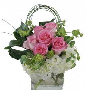 Trendy Roses and Hydrangea In Glass cube
