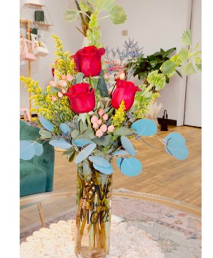 Love You More Valentine Mixed Arrangement 