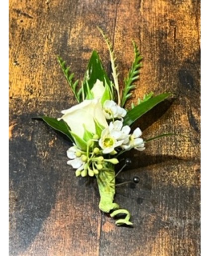 Lovely Boutonniere prom