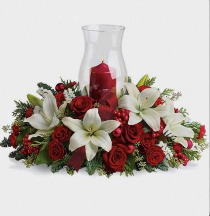 Lovely Candle  Christmas flowers 