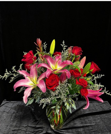 Lovely Lily & Rose Designers Choice in Brentwood, TN | BRENTWOOD FLOWER SHOPPE