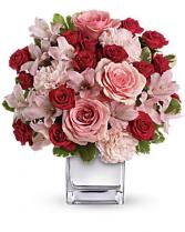 Lovely Red &  Pink Cube Vase Bouquet 