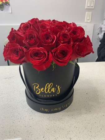 LOVELY RED ROSES FLOWER BOX 25 ROSES