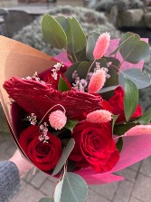 Lover's Bunch Valentine's bouquet