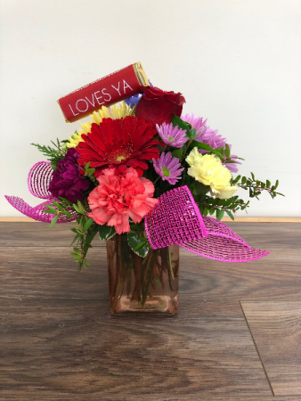 “Loves Ya” Vase arrangement with “loves ya “ bar