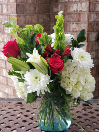 Lovey Dovey Mixed Bouquet