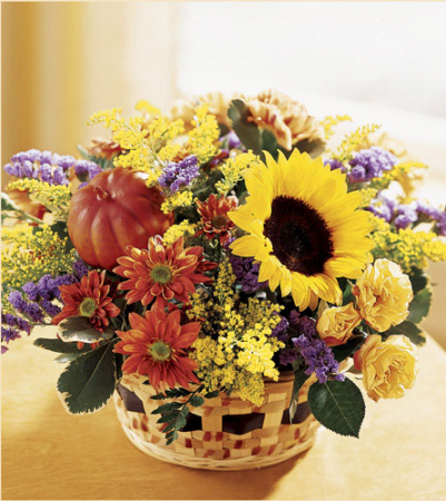 LOVING FALL BASKET FALL