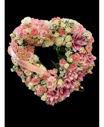 Loving Memories Heart wreath in Zimmerman, MN | Wild Dahlia Design Studio