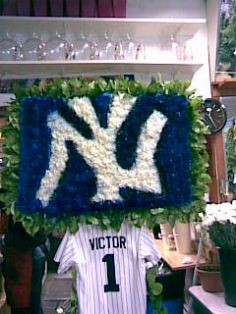 Custom Shapes FSN-18 in Bayside, NY | Bayside Florist Custom Shapes FSN-18 in Bayside, NY | Bayside Florist