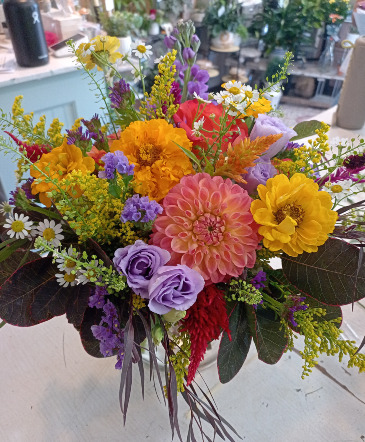 Low Fall Arrangement Designer's Choice in Glastonbury, CT | THE FLOWER DISTRICT Low Fall Arrangement Designer's Choice in Glastonbury, CT | THE FLOWER DISTRICT
