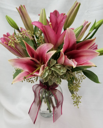 Luscious Lilies Fresh vased arrangement
