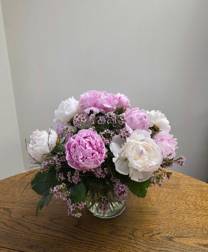 LUSCIOUS PEONIE ARRANGEMENT