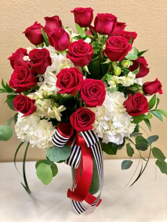 Lush and Lavish Roses Valentine's Day Flowers in Riverside, CA | Willow Branch Florist of Riverside