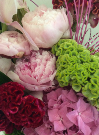 Luxury Flowers Designer's Choice Flower Arrangement