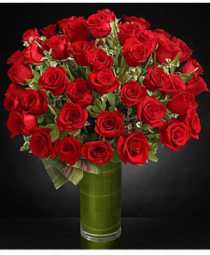 Luxury Rose Bouquet 48 stems Rose Vase