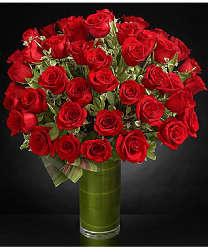 Luxury Rose Bouquet 48 stems Rose Vase