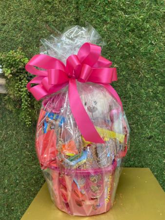M Candy Basket