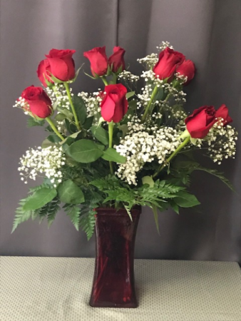 Mad About Red A dozen red Roses