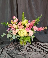 Malyn  Luxury Vase of Flowers 