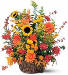 Majestic Fall Fall Arrangement in Largo, FL | Rose Garden Florist Majestic Fall Fall Arrangement in Largo, FL | Rose Garden Florist