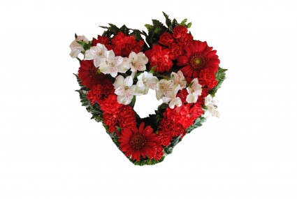 MAJESTIC HEART Casket Flowers