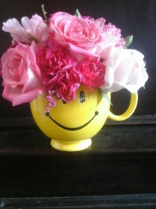 Make Someone Smile Mug Pinks
