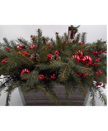 Making Spirits Bright centerpiece