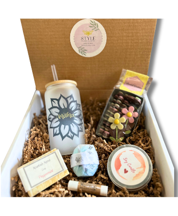Mama Gift Basket in Mazomanie, WI | B-STYLE FLORAL AND GIFTS Mama Gift Basket in Mazomanie, WI | B-STYLE FLORAL AND GIFTS