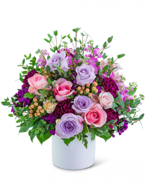 Manhattan Spell Flower Arrangement in Nevada, IA | Flower Bed Manhattan Spell Flower Arrangement in Nevada, IA | Flower Bed