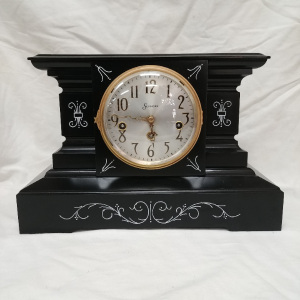 Mantle Clock 